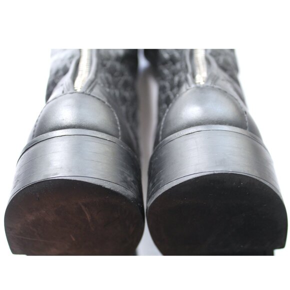 Gucci Microguccissima Leather Ankle Boots / Size 36 / Black GG Logo Embossed - Picture 10 of 14